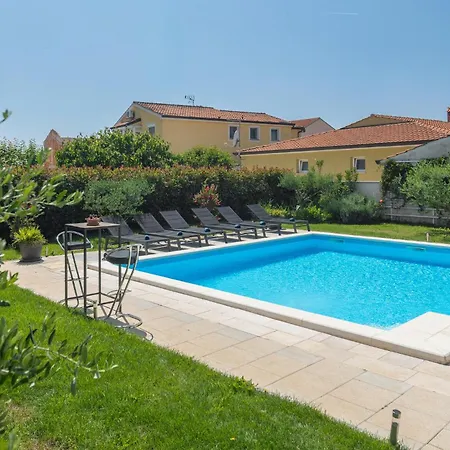 Gorgeous In With Swimming Pool Porec