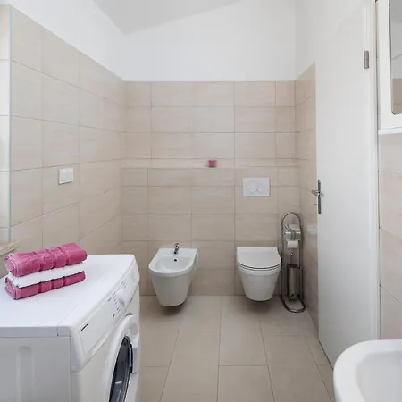 Gorgeous In With Swimming Pool Apartman Porec
