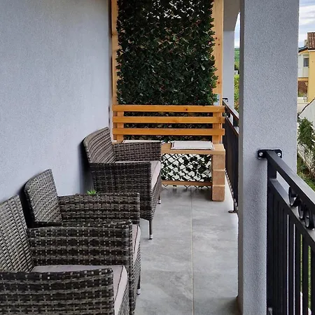 Gorgeous In With Swimming Pool Apartman Porec